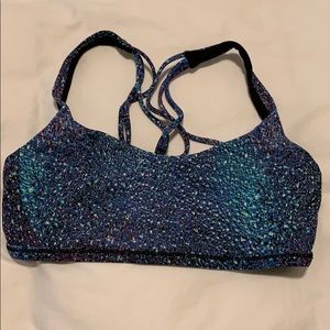 Lululemon sports bra